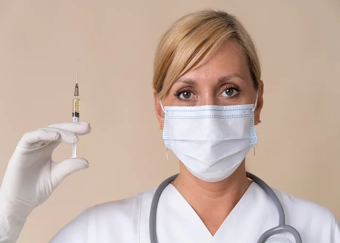 بهترین دکتر تزریق ژل پروفایلو در اصفهان